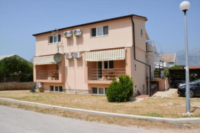 Apartments Rina